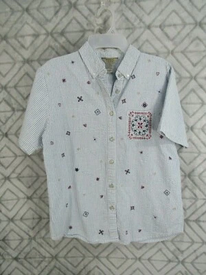 Top Teddi Talla S Azul Blanco Rayas Botón Cuello Frontal Manga Corta Bordado Foto 1 de 3