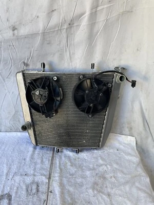 09-15 Aprilia RSV4 RSV4R RSV 散热器 中冷器 冷却液 10 11 12 13 14 — 第 1/4 张图片