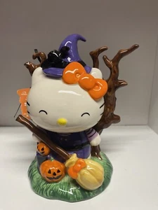 Blue Sky Clayworks HELLO KITTY HALLOWEEN "STREGA" ALBERO, SCOPA, ZUCCHE NUOVO CON ETICHETTE - Foto 1 di 5