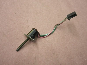 HONDA GOLDWING GL1500 GAUGES CLUSTER SPEEDOMETER ODOMETER RESET MILE KNOB - Picture 1 of 2