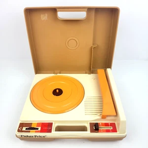 Vintage 1978 Fisher Price Record Player For 35 & 45 Records - Tested - Picture 1 of 13