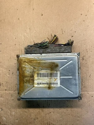 Módulo de unidad de control del motor Chevrolet Tahoe Silverado 2003-2006 ECM ECU s8246 DG Foto 1 de 4