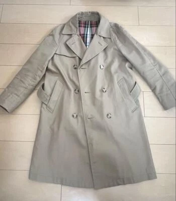 Jaqueta masculina tamanho JP M Uniqlo Jw Anderson colaboração trench coat cor reversível - Imagem 1 de 4
