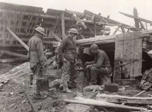 France Thilloy British Troops Cooking Dinner Western Front Old Photo 1914-1918 - Picture 1 of 4
