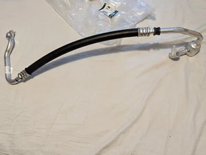 New Genuine Range Rover & Sport Aircon A/C Hose Pipe LR071863 - Picture 1 of 1
