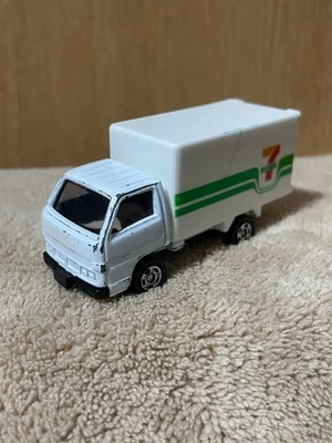 Camión de reparto Tomica 7Eleven logotipo blanco usado descontinuado raro Foto 1 de 4