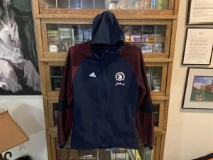 2020 Boston Marathon Adidas Running Full Zip Performance Jacke mit Kapuze Gr. M - Bild 1 von 16