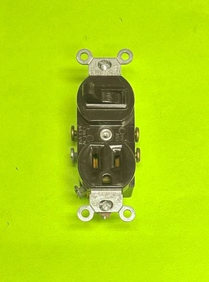 Leviton 5225 COMBINATION SP Toggle Switch & Receptacle Outlet 15A 125V BROWN - Image 1 of 4