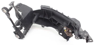 2013-2017 AUDI S5 ТРАНСФОРМИРУЕМЫЙ ПЕРЕДНИЙ ПРАВЫЙ КРОНШТЕЙН ДЛЯ КРЕПЛЕНИЯ ФАРЫ OEM - Изображение 1 из 4