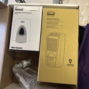 Rubbermaid Commercial Autofoam Automatic HandSoap Dispense & Soap Didpenser - Picture 1 of 1