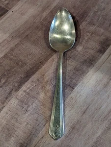 Serving Spoon 1881 Rogers Oneida  Silverplate Chevron Pattern - Picture 1 of 4