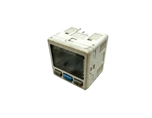 SMC ISE30A-01-N Digital Pressure Switch - Picture 1 of 3