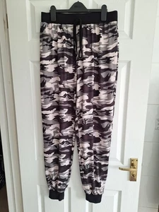 Ladies Shein Grey/Black Camo Print Joggers Size L (UK 12/14) - Picture 1 of 4