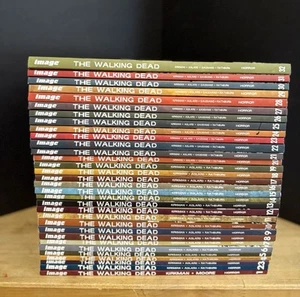 THE WALKING DEAD Image TPB Graphic Novels Paperback COMPLETE Series Set 1-32 Lot - Picture 1 of 5
