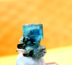 Muestra/xianghualing mineral de fluorita cúbica fantasma azul verde natural de 3,8 g - Imagen 1 de 10