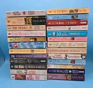 Lot of 25 Fern Michaels Paperback Novels Contemporary Fiction - Picture 1 of 17