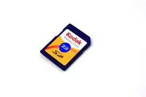 Kodak 2GB SD Genuine Camera Memory Card Tested - Picture 1 of 3