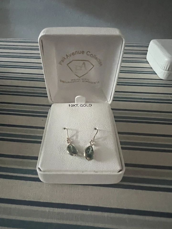 10k real gold hoop earrings for womens - Image 1 of 2