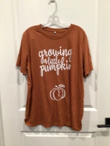 euc Old Navy women 2XL t-shirt rust orange "Growing a little pumpkin" - Picture 1 of 3