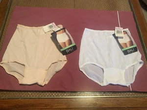 2 NWT Bali Skimp Skamp Nylon Panties Briefs-Size 6-White And Beige-2633 - Picture 1 of 5