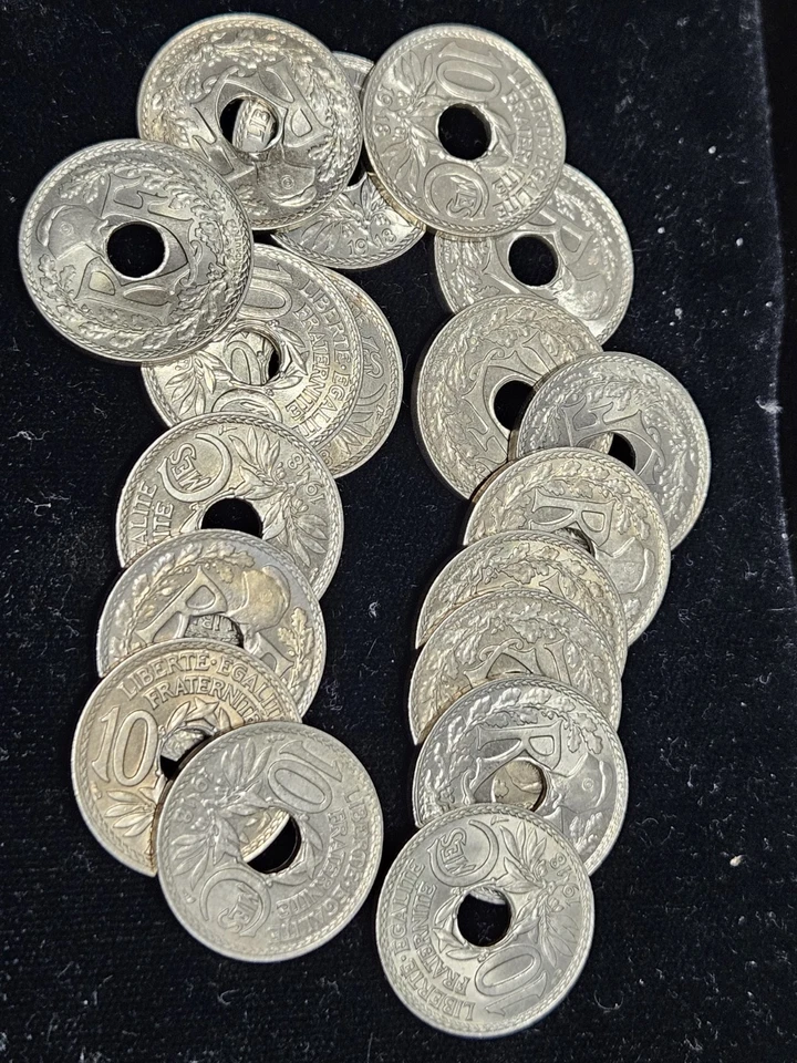 França 1918 10 centavos LUSTROUS UNC ☆☆☆rolo parcial 18 moedas totais no lote☆☆ - Imagem 1 de 1