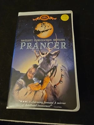 Prancer (VHS, 1997, Clam Shell Case) - Image 1 of 3