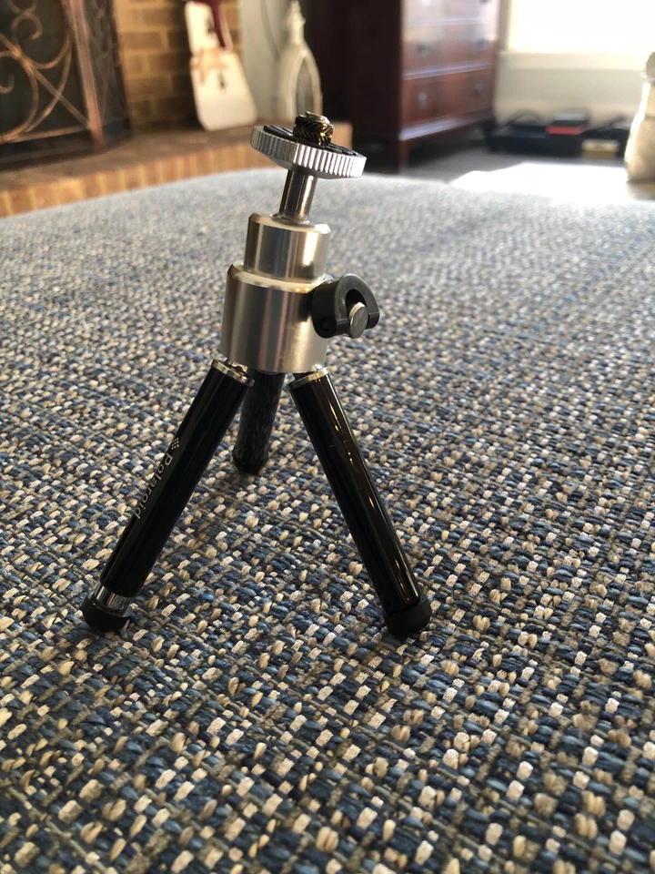 Polaroid Mini 8" Tripod Telescoping legs - Image 1 of 4