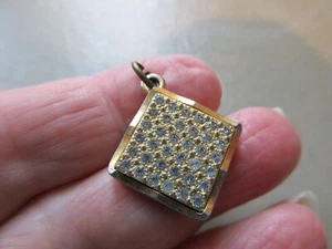 PRETTY VINTAGE RETRO GOLD TONE CRYSTAL DIAMOND SHAPE FOB CHARM PENDANT BRACELET - Picture 1 of 2