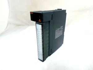MITSUBISHI QY10 OUTPUT UNIT PLC - Picture 1 of 2