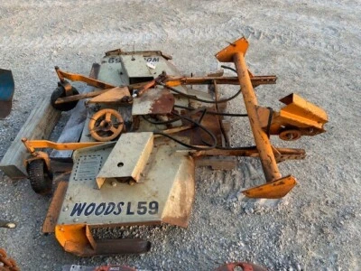Woods L59 complete Belly mower shown & Allis Chalmers AC C Tractor lift cylinder - Image 1 of 4