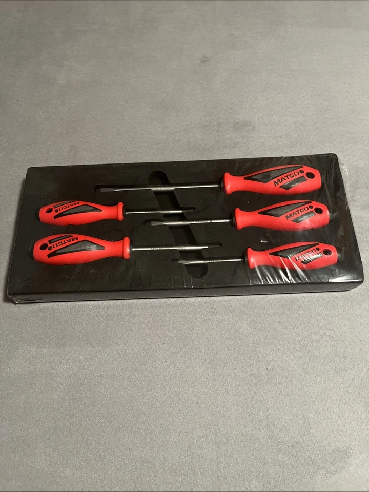 Brand New Matco Tools SSPCR5CA 5 Piece Premium Red Screwdriver Set Sealed - Image 1 of 4