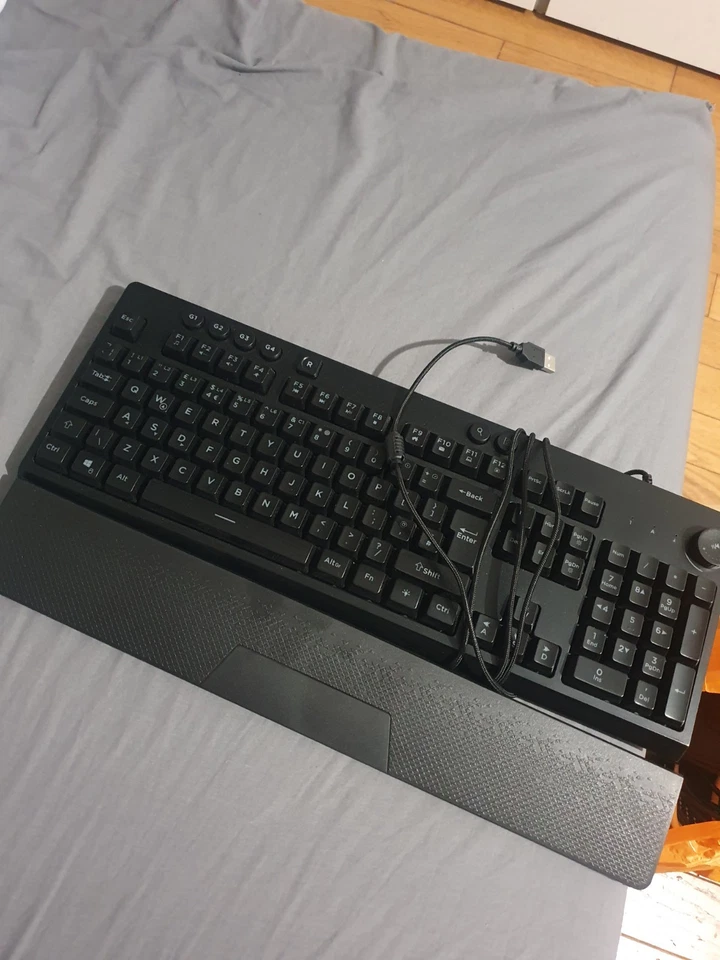 Full RGB keyboard  - Image 1 of 1