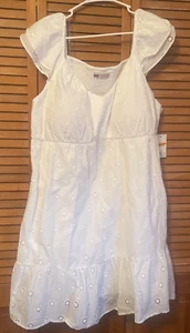 White Eyelet Babydoll dress Plus Size 2x 100% Cotton, exclusive of elastic, NWT - Picture 1 of 11