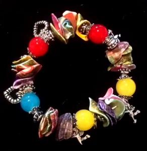 Stretch Bettelarmband - Muschel Perlen Amor Herz - Bild 1 von 1