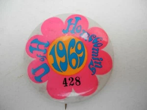 Vintage Original U of H 1969 Homecoming 2" Pinback Button Pin - Imagen 1 de 3