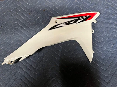 Honda CRF250L 250L 2015 original OEM lado derecho radiador cubierta tanque Foto 1 de 3