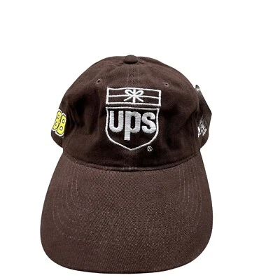 Sombrero Dale Jarrett UPS #88 YATES RACING CHASE AUTÉNTICO SOMBRERO NUEVO CON ETIQUETAS Ajustable Nascar Foto 1 de 4