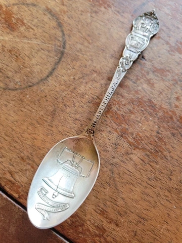 Antique Sterling Silver Souvenir Spoon PHILADELPHIA Liberty Bell Embossed Bowl Cover