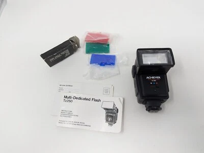 Achiever Multi-dedicated TZ 250 Flash w/ Filters, Wide Angle Adaptor - TESTED - Image 1 of 4