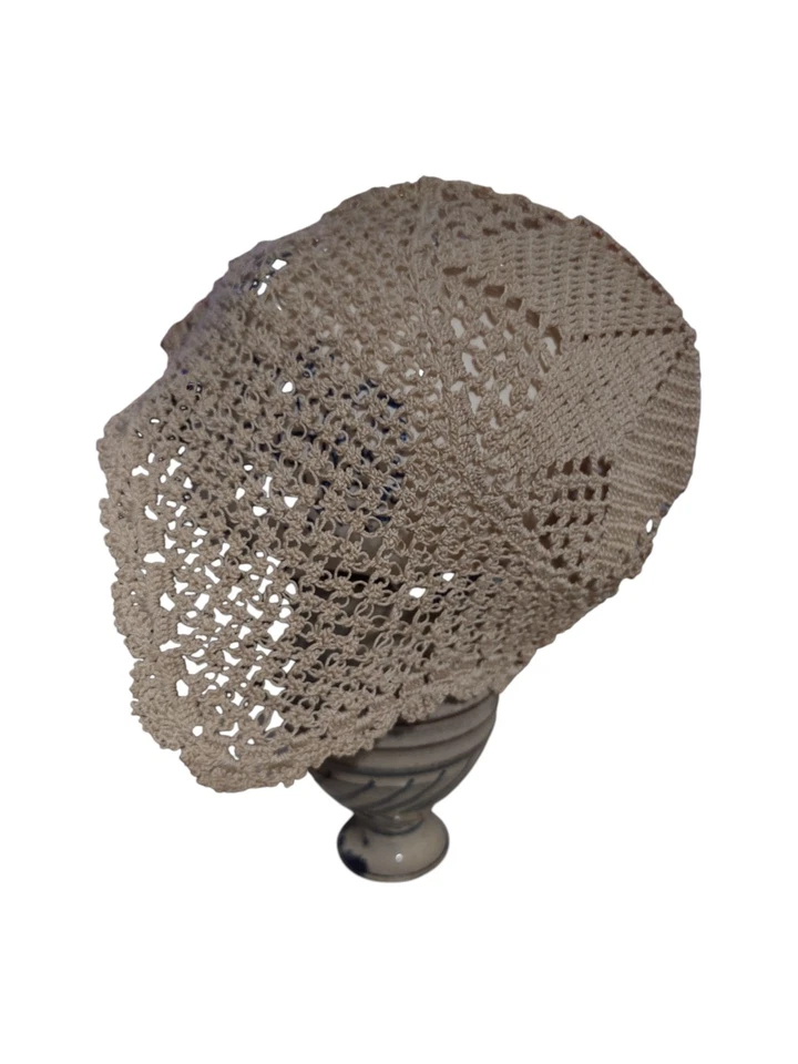 Antiguo gorro de bebé eduardiano tejido a mano sombrero recién nacido/muñeca Foto 1 de 4