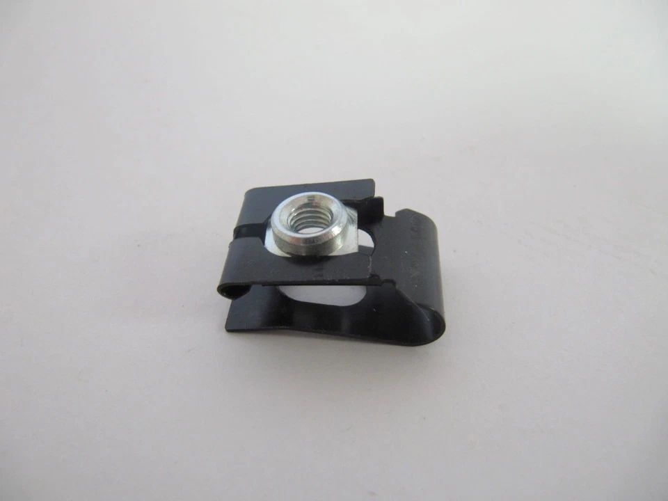 785701 - 20 X Washer Gen-4 Front Panel Mounting Clip for Wascomat