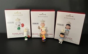 Baker Snoopy Mini Ornament 3er Set 2021 Hallmark MINT - NEU - Bild 1 von 7