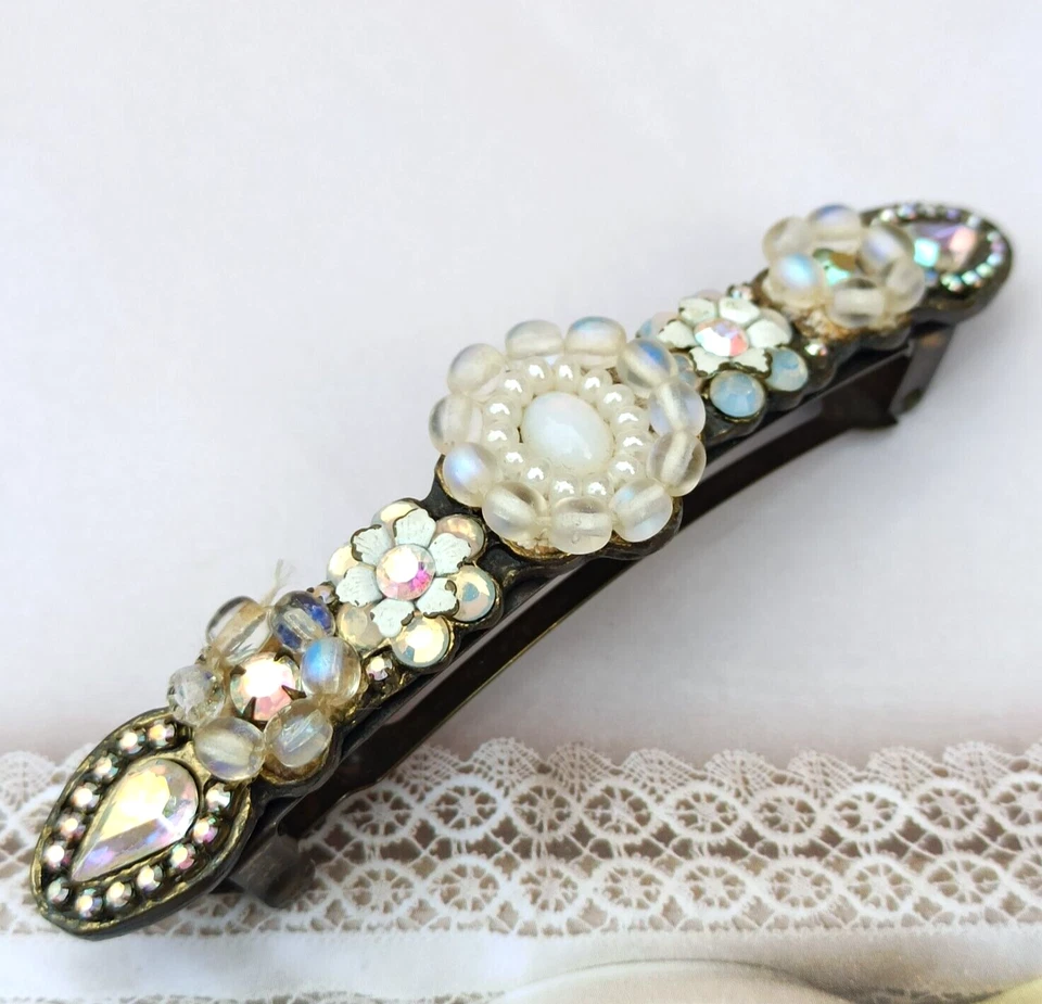 Clip de pelo Michal Negrin blanco grande retro novia aurora boreal cristales florales Foto 1 de 4