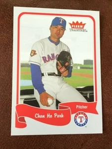⚾ 2004 FLEER #370 CHAN HO PARK TEXAS RANGERS NM/MINT  - Bild 1 von 2
