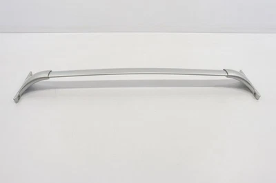 2014 - 2020 NISSAN ROGUE RACK DE TRILHO DE TETO TRASEIRO PORTA-BAGAGENS BARRA TRANSVERSAL FABRICANTE DE EQUIPAMENTO ORIGINAL - Imagem 1 de 4