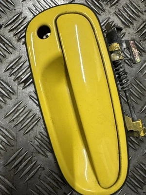 MITSUBISHI FTO FRONT Outer Right SIDE DOOR OPEN HANDLE LEVER MR170590 Bag No 2 - Image 1 of 4