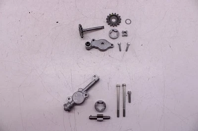 22-24 SUZUKI RMZ450 OEM ДВИГАТЕЛЬ МАСЛЯНЫЙ НАСОС ЛОТ ДЕТАЛЕЙ  - Изображение 1 из 4