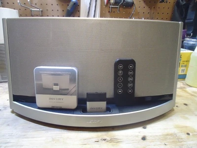 Bose SoundDock 10 CON NUEVO ADAPTADOR BLUETOOTH. BONITO ESTADO/CON CONTROL REMOTO ¡SONIDO IMPRESIONANTE! Foto 1 de 4