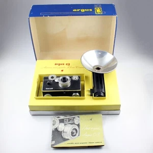 Argus C3 35mm Rangefinder Camera + Flash Gun & Manual in Vintage Box - Picture 1 of 11