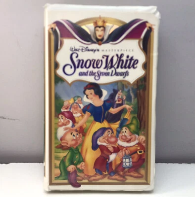 Snow White & Seven Dwarfs VHS Disney Video Tape Masterpiece Vintage Clamshell - Image 1 of 4